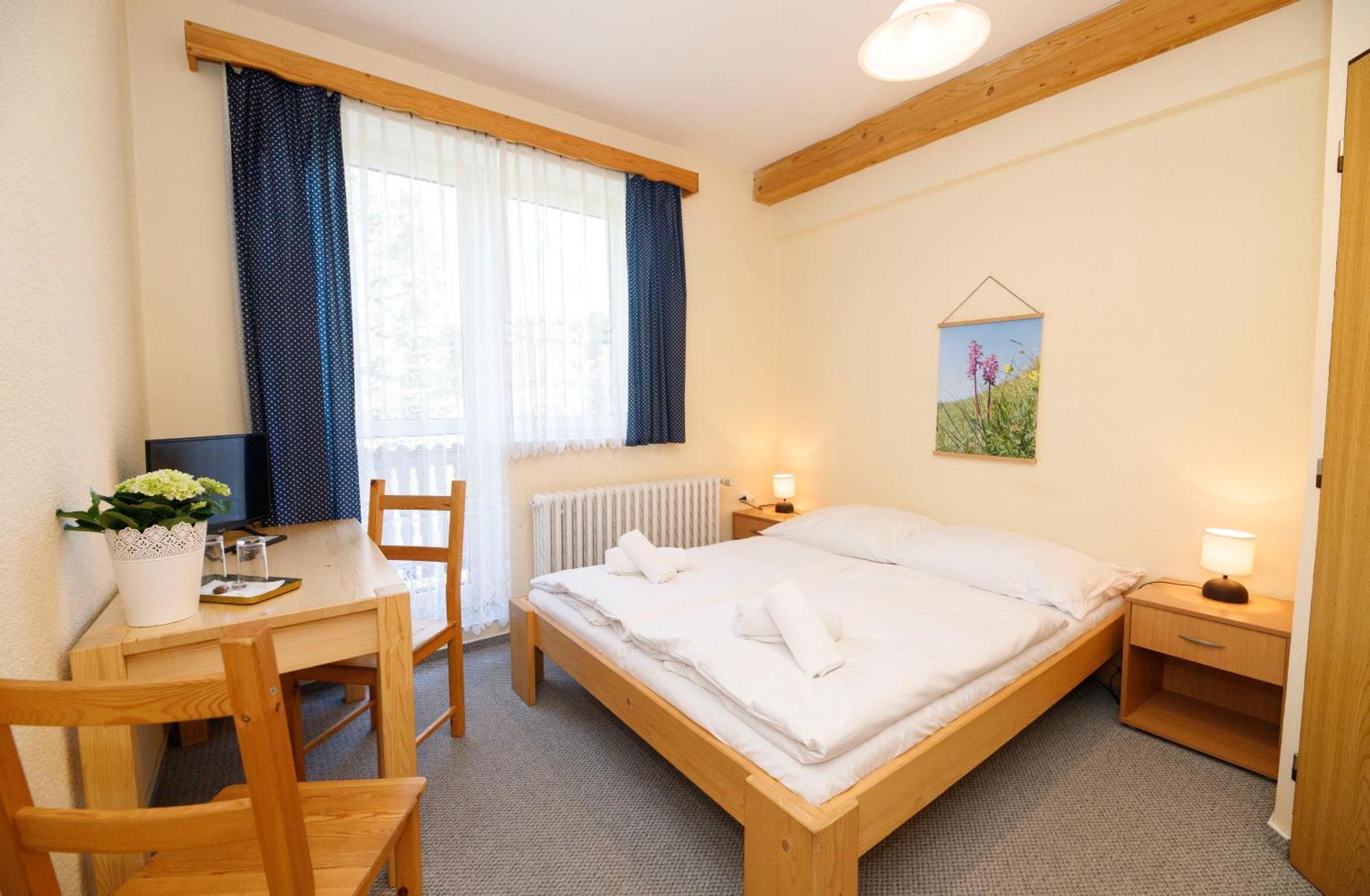 Horsky Hotel Kycerka Velké Karlovice エクステリア 写真
