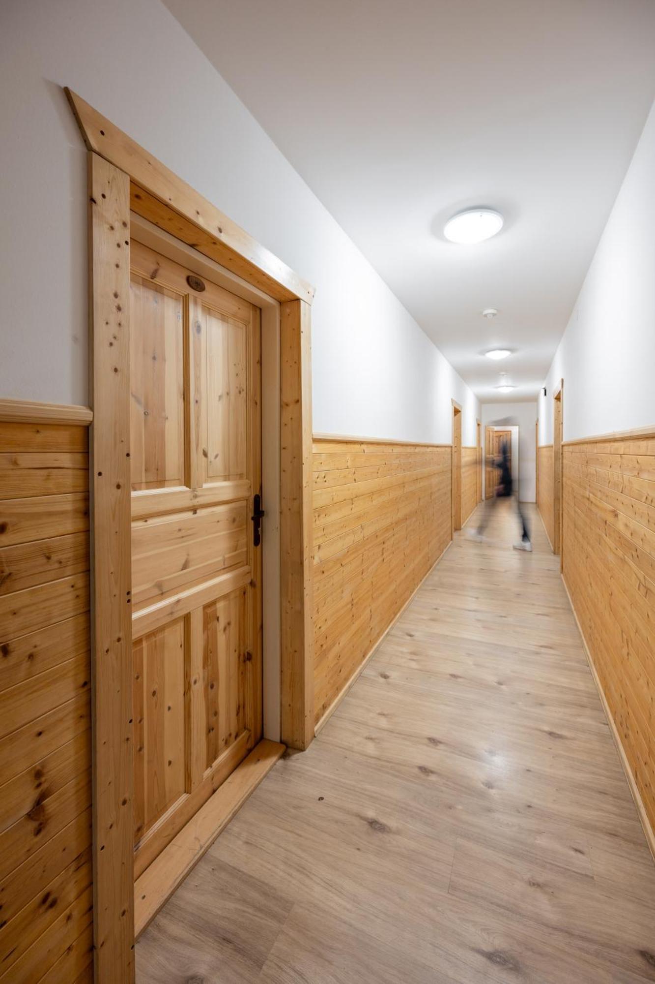 Horsky Hotel Kycerka Velké Karlovice エクステリア 写真